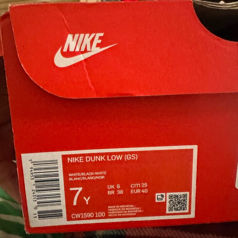 Nike Dunk Low GS (GS) Youth Size 7